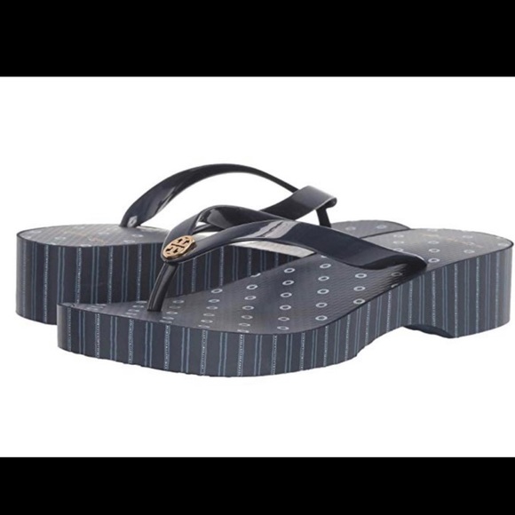 NWT Tory Burch Printed Wedge Thong Sandals - Picture 3 of 9
